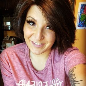Meet your Posher, Stephanie